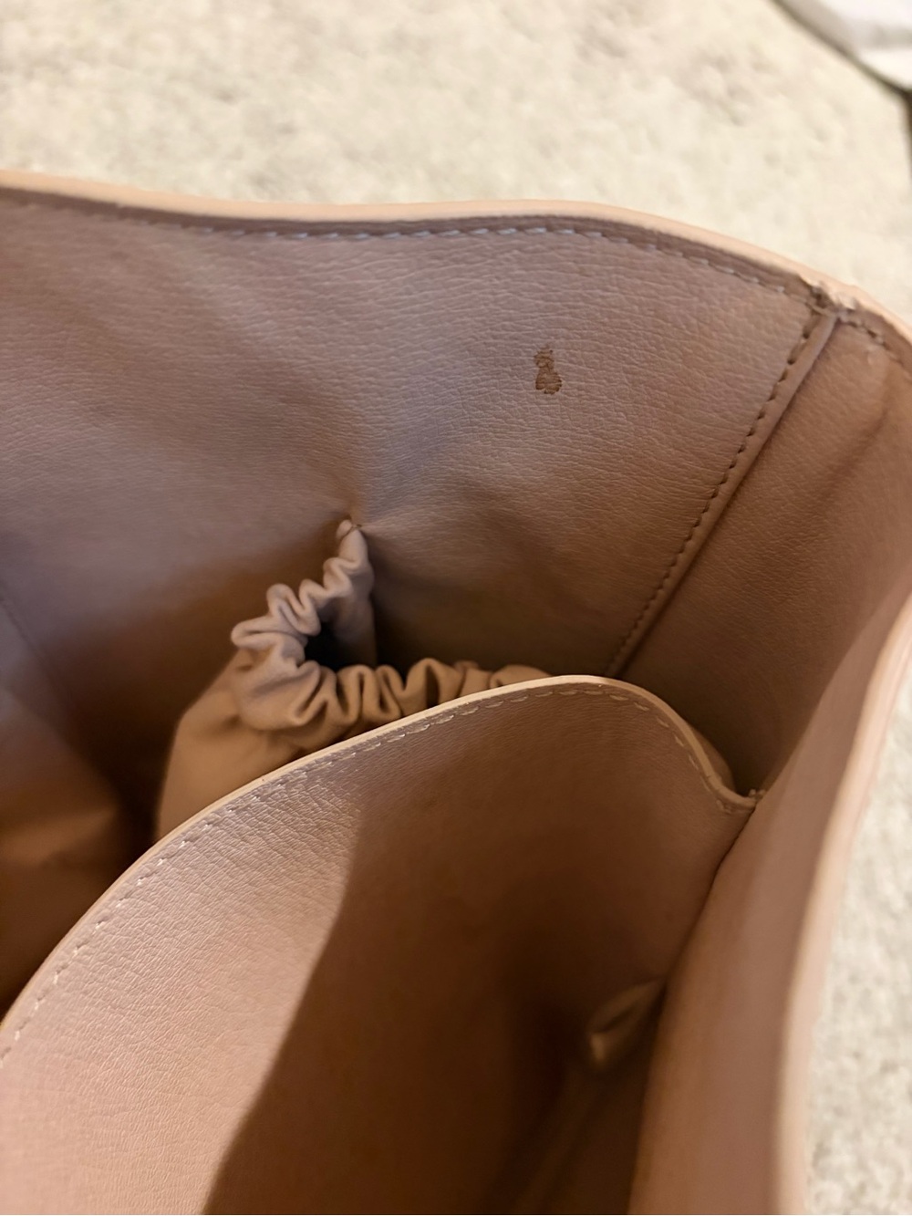 Cuyana Leather Tote in Blush Pink - Picture 5 of 5